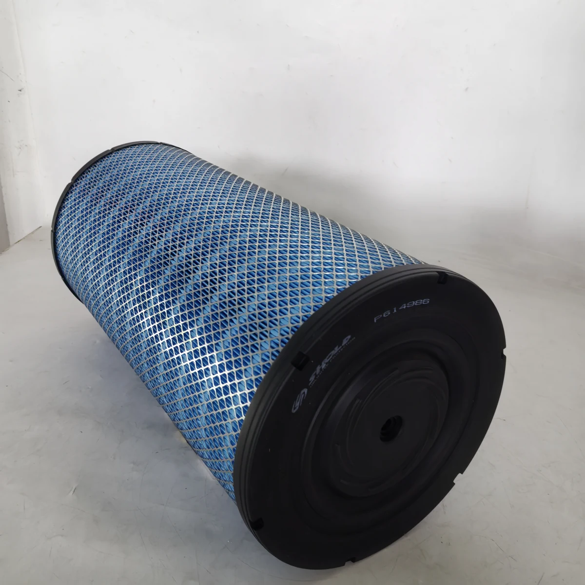 p614986-af4195-air-filter product photo